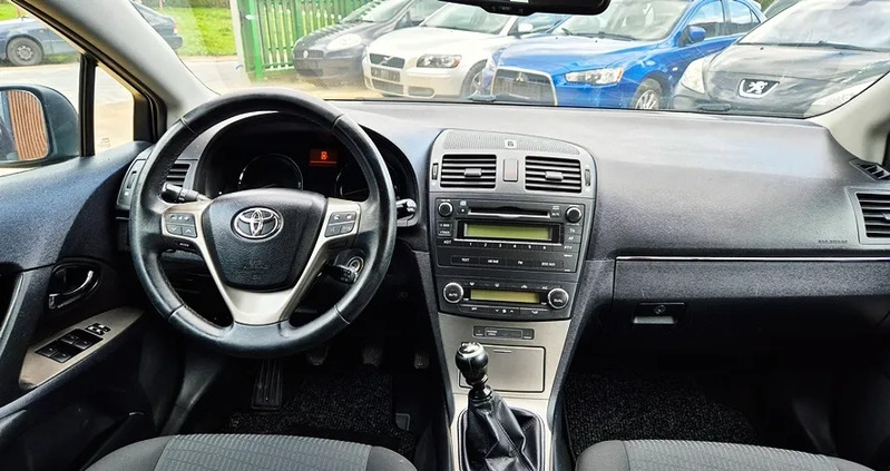 Toyota Avensis cena 24900 przebieg: 227000, rok produkcji 2009 z Śrem małe 781